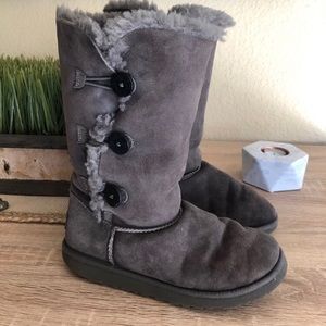Grey Ugg Boots - Youth 4 Or Ladies 6